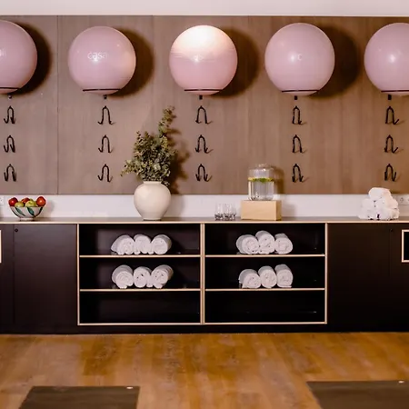 The Flag Marbella, Adult Recommended 호텔