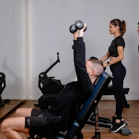 호텔 The Flag Marbella, Adult Recommended