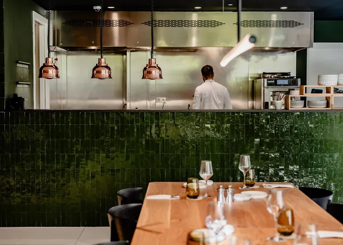 The Flag Marbella, Adult Recommended 酒店 4*