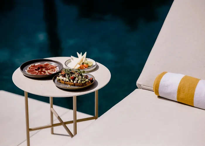 The Flag Marbella, Adult Recommended